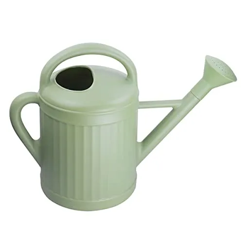 Esschert Design Gießkanne Vintage Grün 8,5 Liter - Gießkanne im Vintage Design aus hochwertigem Kunststoff, ideal für stilvolles Gießen im Garten. Leicht und handlich mit einem Volumen von 8,5 Litern.