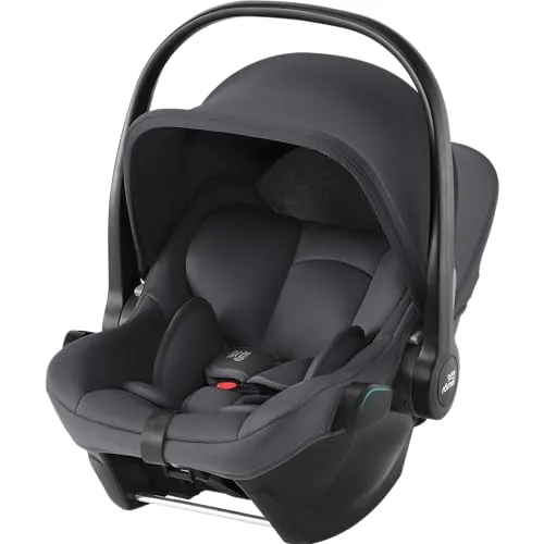 BRITAX RÖMER BABY-SAFE CORE - i-Size Babyschale für Neugeborene - i-Size Babyschale für Babys bis 83 cm (ca. 15 Monate), nur 3,9 kg leicht, sicher und bequem mit weicher Polsterung, kompatibel mit BABY-SAFE CORE BASE und vielen Kinderwagen.