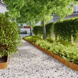 vidaXL Rasenkanten 50 STK. - Flexible Beeteinfassung aus Cortenstahl - Garten-Zubehör für klare Abgrenzungen von Gartenbereichen und Wegen, schützt Blumenbeete vor Graswurzeln und verleiht deinem Außenbereich eine charmante Note.