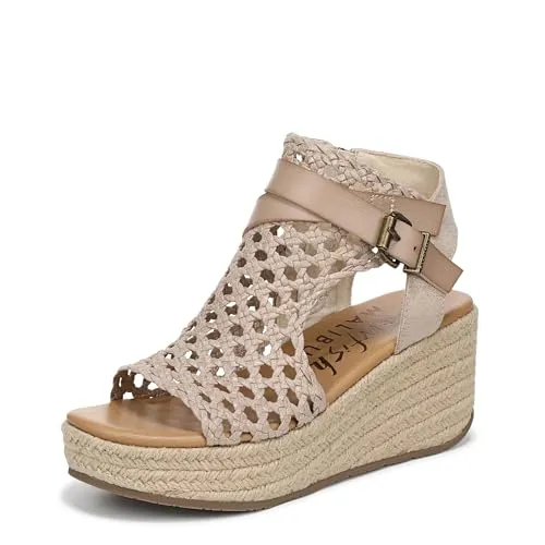 Blowfish Lorrah Damenschuhe Keilsandalen Gold - Wanderschuhe - Vegane Keilsandaletten mit verstellbarem Riemen und rutschhemmender Laufsohle, ideal für warme Sommertage.