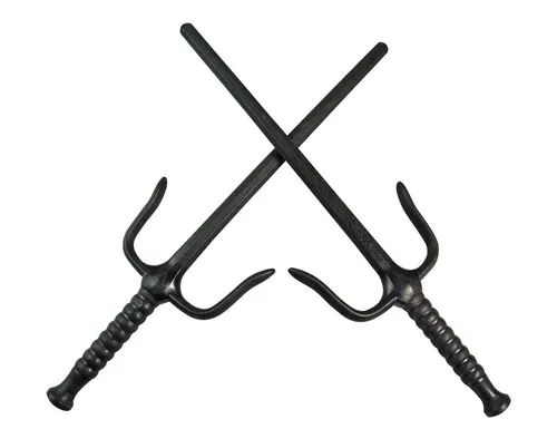 BAY-Sports Trainingshilfe Sai Gabeln für Martial Arts – Biegsam und Leicht - Praktische Sai Gabeln aus flexiblem Hartgummi, ideal für das Training in Martial Arts. Mit einer Länge von 49,5 cm bieten sie optimale Handhabung und Sicherheit. Perfekt für angehende Kämpfer!