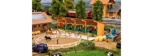 Faller 130597 H0 Pferdestall mit 4 Pferden von Faller