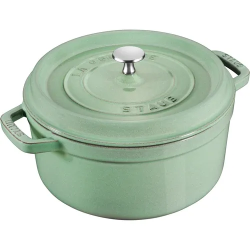 Staub Cocotte 28 cm - Salbeigrün, rund aus Gusseisen - Hochwertige Gusseisen-Cocotte für perfektes langsames Garen, ideal für Eintöpfe und Suppen. Mit innovativem Deckel für saftige Ergebnisse, geeignet für alle Kochfelder und Backofen bis 240°C.
