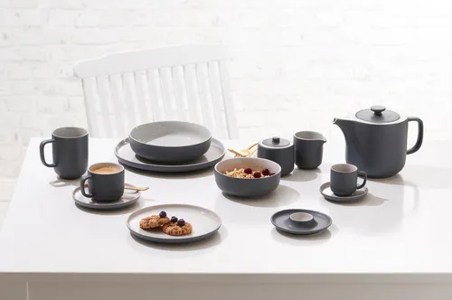 Untertasse zur Espressotasse 6er Set Jasper grau - Thermobehälter: 6er Set stilvolle Espressountertassen aus Steinzeug mit einzigartiger Soft-Touch-Haptik, spülmaschinengeeignet und ideal für Designliebhaber.