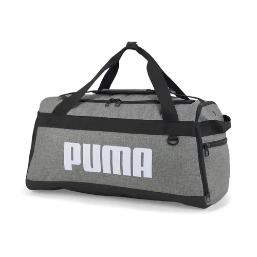 PUMA Uni Sporttasche Challenger Duffel Bag S - Grau - Sporttasche von PUMA mit großem Hauptfach, 20% recyceltem Material und vielseitigen Trageoptionen. Ideal für Sport, Reisen und Kurztrips.