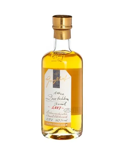 Guglhof Alter Zwetschken Brand 0,35L - Obstbrand aus Hauszwetschgen, 10 Jahre im Eichenfass gereift – ein edler Genuss für Kenner.