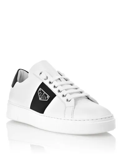 Nappaleder Low-Top Sneaker - Stylische Low-Top Sneaker aus hochwertigem Nappaleder mit rutschfester Gummisohle und herausnehmbarer Einlegesohle. Perfekt für den Alltag und modisch vielseitig kombinierbar.