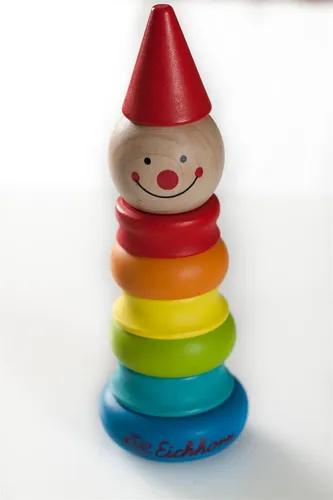 Produktbild Eichhorn Steckfigur Kasper, Stapelfigur, 5 Ringe mit Steckkopf und Hut, 17,5cm