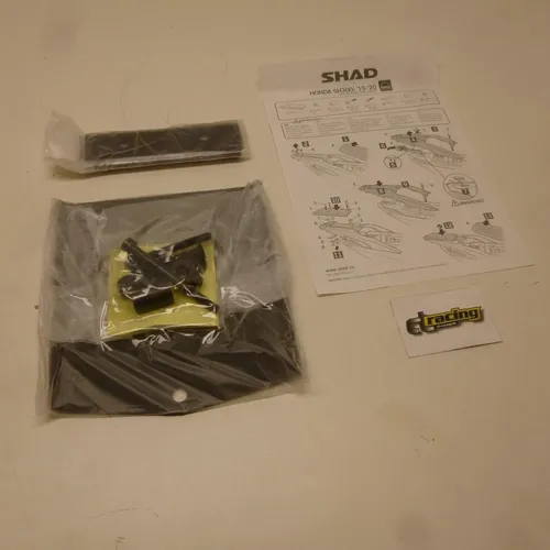 SHAD Heckkofferraumhalterung für Honda SH300 (2019-2020) - Top Cases & Hecktaschen, robuste Halterung aus Spanien mit 2 Jahren Herstellergarantie für sicheren Transport.