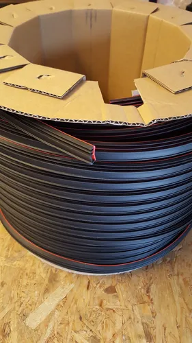 Trelleborg L3000 Fensterdichtung für Holzfenster - Hochwertige Gummidichtung für 12mm Falz, einfach zu installieren und bietet hervorragende Isolierung sowie Wetterbeständigkeit.