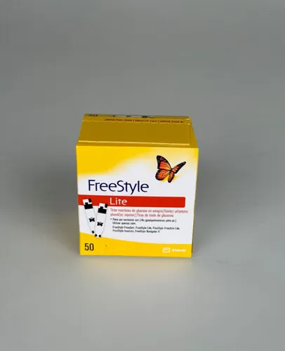 Freestyle Lite Teststreifen | 50 Stück - Blutzucker-Teststreifen für Freestyle Lite, mit einem Ablaufdatum bis 31.01.2027, ideal für präzise Blutzuckermessungen.