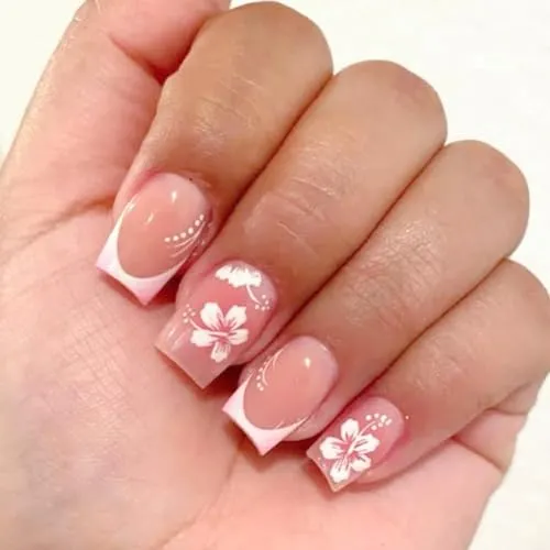 MouyouGlow Press on Nails Kurz,Square Nude Rosa Weiß French Hibiscus Blumen Floral Design Fake Nails mit Nagelkleber,Natural Pink Base White Tips Flowers Sweet INS Künstliche Fingernägel
