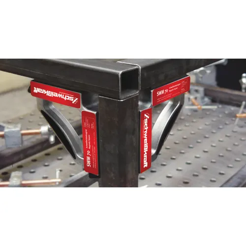 Schweißkraft Schweißwinkelmagnet SWM 70 - Professioneller Schweißwinkelmagnet mit hoher Haltekraft, ideal für das Fixieren von Blechen und Rohren im 90°-Winkel. Schaltbar für einfache Handhabung und vielseitige Anwendungen.