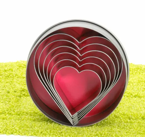 Städter 6er Set Ausstecher Herz Herzen in Dose Weißblech 4,5 - 9 cm