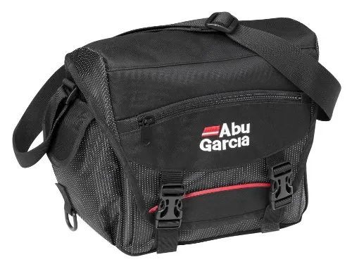 Abu Garcia Compact Game Bag Taschen, Black/Red - Angeltaschen aus robustem 100% Polyester mit modernem Design und optimalem Zuschnitt für dein Angelgerät.