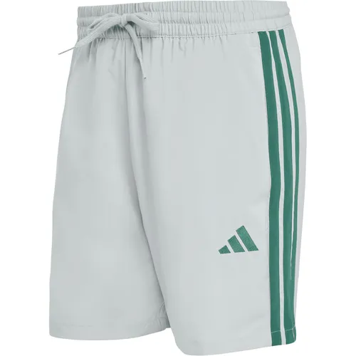 adidas Herren Essentials Chelsea Shorts (Größe M, gruen) in grün von adidas