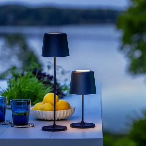 Lightbox 2er-Set LED Tischlampen für Innen & Außen - Wetterbeständige Tischlampen (IP44) mit Touch-Dimmer für individuelles Licht und kabellose Nutzung. Ideal für gemütliche Abende im Freien oder im Badezimmer!