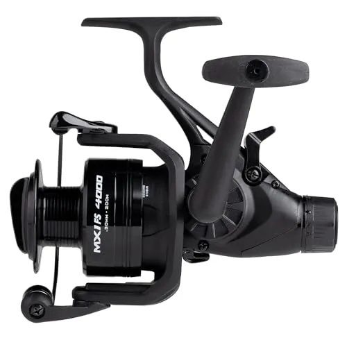 Mitchell MX1 FS 4000 Freilauf Angelrolle - Robuste Aluminiumkonstruktion für Vielseitiges Angeln - Die MX1 FS 4000 überzeugt mit leichter, robuster Bauweise aus Aluminium. Ideal für Anfänger und erfahrene Angler, bietet sie ein zuverlässiges Freilaufsystem und Präzisionslager für ein reibungsloses Angelerlebnis.
