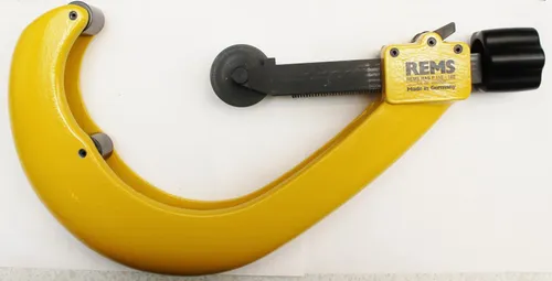 REMS Rohrabschneider RAS P 110-160 - Verbundrohr-Rohrschneider für präzise Schnitte von 110 bis 160 mm, ideal für Installationen und Reparaturen.