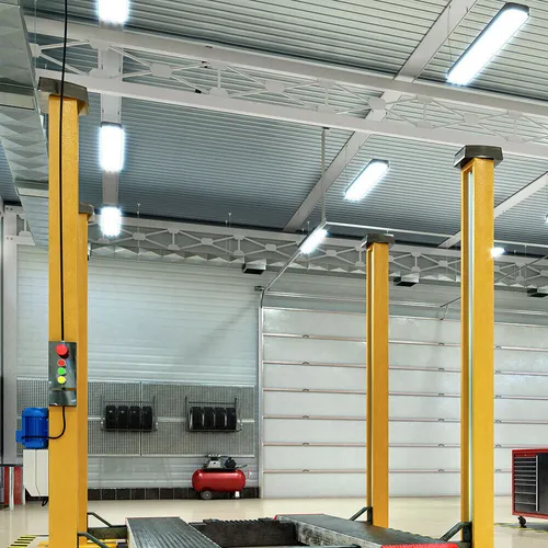 LED Wannenleuchte 48W - 6er Set für Garagen und Hallen - Lampen für Industrie- und Lagerhallen, IP65 Schutzart macht sie ideal für Feuchträume. Mit 5760 Lumen sorgen sie für optimale Beleuchtung in Garagen und Werkstätten!