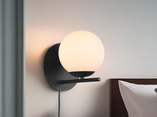 Retro LED Wandlampe mit Stecker und dimmbarem Glaskugel Lampenschirm - Wandleuchte mit FLEXConnect-Funktion für flexible Montage, dimmbar in 3 Stufen und stilvollem Design – ideal für jeden Wohnstil.