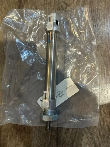 Produktbild FESTO DSNU-20-100-PPV-A (19239) Normzylinder -Neu-