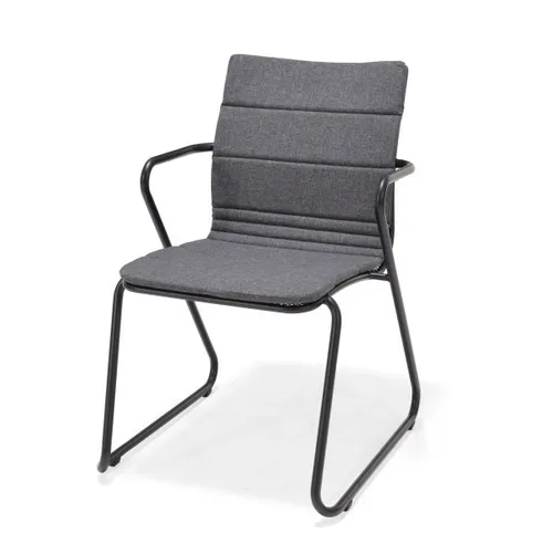 Primaster Stapelstuhl Parma mit Sitzkissen - Stapelstuhl für Innen- & Außenbereich, witterungsbeständig und stapelbar – ideal für Garten und Terrasse