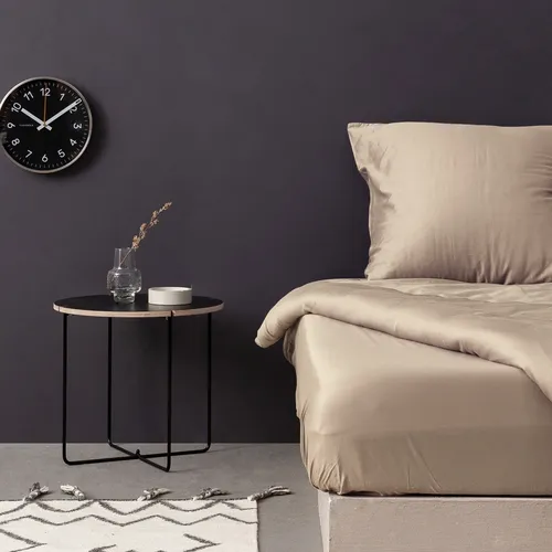 Satin-Spannbettlaken Doppel-XL 100% Baumwollsatin Beige - Hochwertiges Spannbettlaken aus 100% Baumwollsatin, perfekt für Matratzen bis 30 cm Höhe. Maschinenwaschbar bei 40 °C, sorgt für ein angenehmes Schlafgefühl.