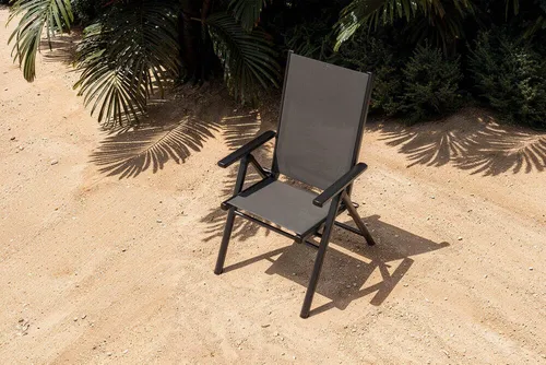 KETTLER Gartenstuhl BasicPlus 2026 - Komfortabler Klappstuhl aus Aluminium mit ergonomischem Textilene für Terrasse und Garten. Leicht, stabil und pflegeleicht – ideal für entspannte Stunden im Freien.
