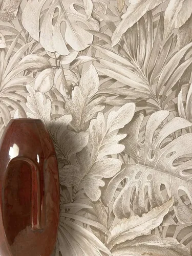 Newroom Vliestapete Beige - Tropische Dschungeltapete für wohnliche Wohlfühloasen - Tapeten für ein tropisches Urlaubsfeeling in Ihren Räumen. Die beeindruckenden Dschungelmotive bringen frische Farben und eine entspannende Atmosphäre in Wohnzimmer, Schlafzimmer und Küche.