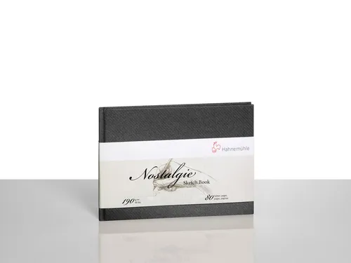 Hahnemühle Nostalgie Skizzenbuch - Premium Zeichenbuch mit 190 g/m² Papier - Hochwertiges Skizzenbuch im DIN A4 Landschaftsformat, ideal für alle Trockentechniken und feuchte Farben, bietet 80 Seiten aus schwerem, naturweißem Papier für ein angenehmes Zeichenerlebnis.