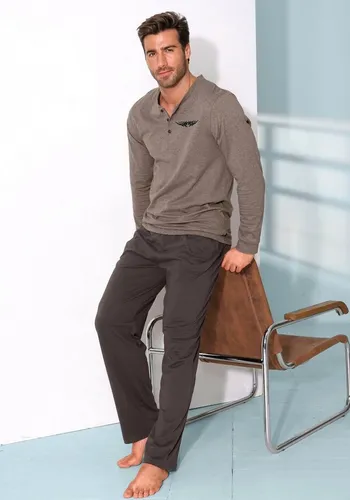 AUTHENTIC LE JOGGER Herren Pyjama Schlafanzug 2 tlg. in braun von AUTHENTIC LE JOGGER