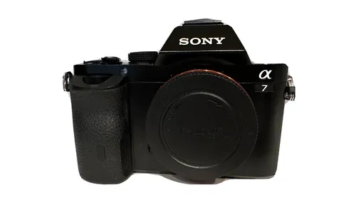 Produktbild Sony Alpha 7 E-Mount Vollformat Digitalkamera ILCE-7 mit SEL-2870 Objektiv