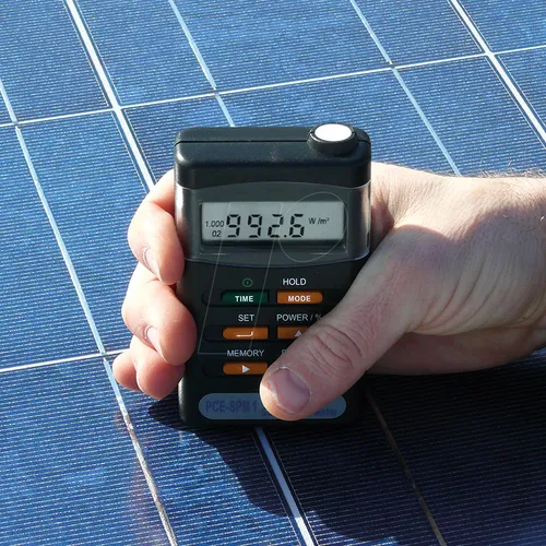 PCE SPM 1 - Solarmessgerät - Isolationsmessgerät für präzise Solar-Leistungsanalysen, inkl. Software und 32.000 Messwertspeicher, ideal für Solaringenieure und Hobby-Solarteure.