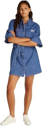 Calvin Klein Jeans LINEN BOXY BELTED SHIRT DRESS - Modisches Jeanskleid mit Kimonoärmeln und bequemem Schnitt, ideal für legere Anlässe. Aus 100% Baumwolle für hohen Tragekomfort.
