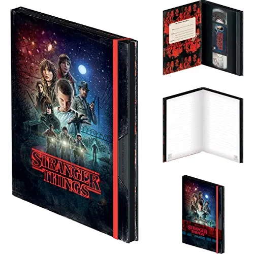 Stranger Things Notizbuch (Staffel 1 VHS-Design) A5 Premium Journal Notizbuch, Notizbuch, Schreibbuch, Notizbücher A5 & Stranger Things Geschenke – Offizielles Stranger Things Merchandise