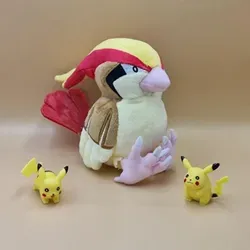Pokemon Tauboss Kuscheltier - 16 cm Plüschtier Pidgeot - Kuscheliges Tauboss-Plüschtier mit 16 cm, ideal für Fans. Hochwertig verarbeitet und detailgetreu, sorgt es für Spielspaß und Freude beim Kuscheln.