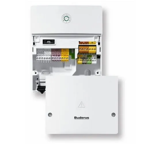 BUDERUS Solarmodul Logamatic SM100 - Wärmepumpenzubehör für effiziente Warmwasser- und Heizungsversorgung aus Sonnenenergie, ideal zur Systemerweiterung in Ein- und Zweifamilienhäusern.