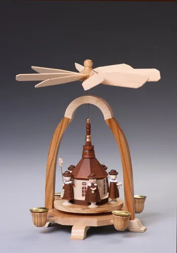 Weihnachtspyramide aus Holz