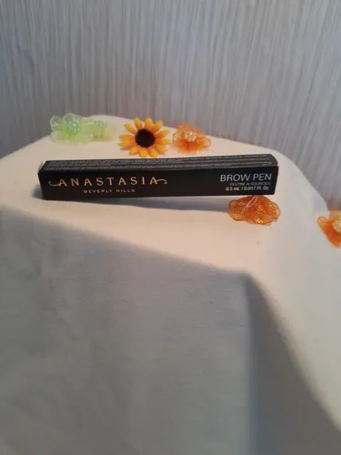 Anastasia Beverly Hills Brow Pen Color: Soft Brown