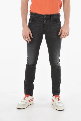 Diesel Slim-fit-Jeans Herren Thommer 0890E Anthrazit 5-Pocket-Style - Stylische Slim-fit-Jeans für Herren im 5-Pocket-Style. Aus elastischem Material für optimalen Tragekomfort. Pflegeleicht und ideal für den Alltag. Farbe: Grau 0890E.
