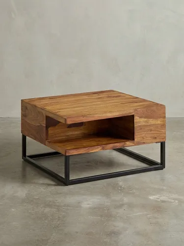 Kadima Design Sofatisch aus Sheeshamholz mit Staufach, 60x60 cm - Stylischer Couchtisch im Industrial-Design mit praktischem Staufach für Ordnung. Robustes Sheeshamholz und pulverbeschichtetes Edelstahl sorgen für Langlebigkeit.