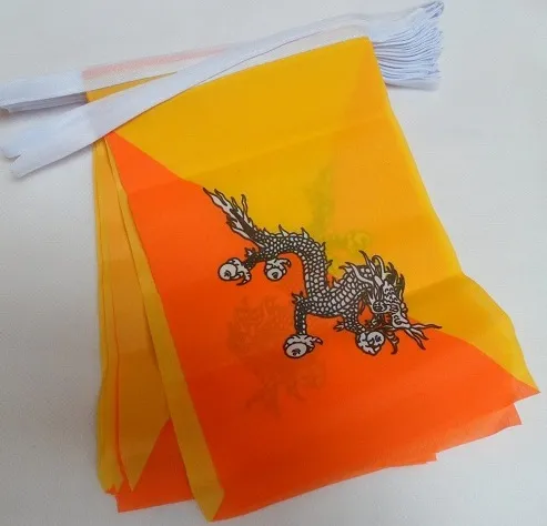 FAHNENKETTE BHUTAN 6 meter mit 20 flaggen 21x14cm von AZ FLAG