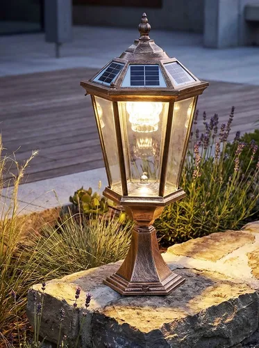 Arnusa Solar Sockelleuchte - Klassische Gartenlaterne mit Duo Color - Hochwertige Solarleuchte für den Garten mit 190 Lumen und bis zu 12 Stunden Leuchtdauer. Kabellos und umweltfreundlich, ideal für stimmungsvolle Außenbeleuchtung.
