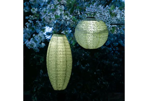 LED Solar Lampions mit Blumenmuster - 2 Stück - grün - Lampen für Garten und Balkon, mit Lichtsensor und warmweißem Licht. Diese wetterfesten Lampions schaffen eine romantische Atmosphäre und benötigen keine zusätzliche Stromquelle.