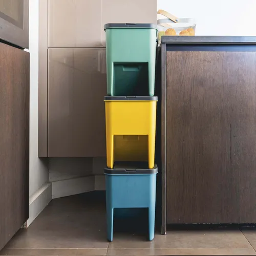 Kitchen Move Set mit 3 stapelbaren Mülleimern 60L BERGEN von Kitchen Move
