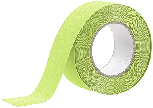 infactory Leuchtendes Klebeband: Phosphoreszierendes Anti-Rutsch-Klebeband Glow-in-The-Dark, 5cmx10m (fluoreszierend, Leuchtklebeband, Leuchtstreifen selbstleuchtend)