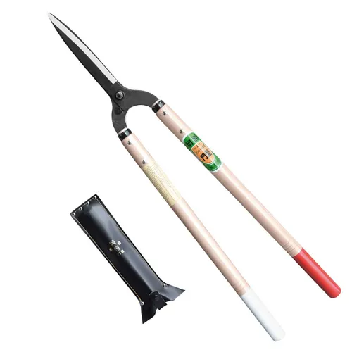 Okatsune Heckenschere 214 mit langem Griff - Gartenwerkzeuge mit 175 mm Klinge aus hochwertigem IZUMO YASUGI-Stahl, rasiermesserscharf für präzise Schnitte und optimalen Benutzerkomfort dank vibrationsdämpfender Griffe.