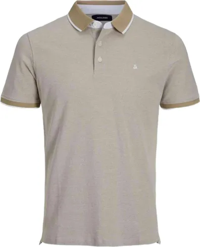 Jack & Jones Essentials Paulos Poloshirt Herren - XXL - Poloshirt für Herren in XXL, aus komfortabler Baumwolle für ein angenehmes Tragegefühl. Slim Fit Passform betont die Körperform und eignet sich perfekt für den Arbeitsalltag.