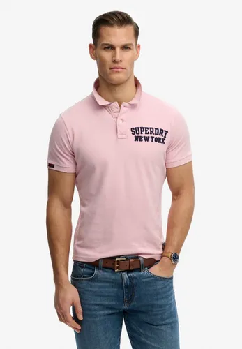 Superdry Poloshirt VINTAGE ATHLETIC POLO rosa M (48) - Stylisches Poloshirt in Montauk Pink aus 100% Baumwolle, pflegeleicht und ideal für entspannte Freizeitlooks. Mit modischem Druck und relaxed fit für optimalen Tragekomfort.